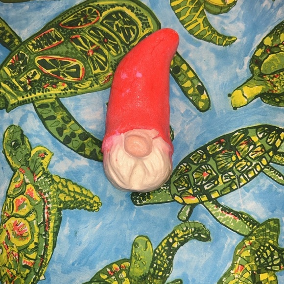 RARE LUSH COSMETICS CHRISTMAS NAUGHTY ELF BUBBLE BAR (Last One Available) - Picture 5 of 9
